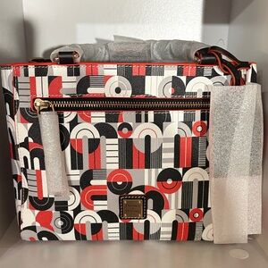 NWT Mickey& Minnie Dooney&Bourke Geometric Handbag 👜